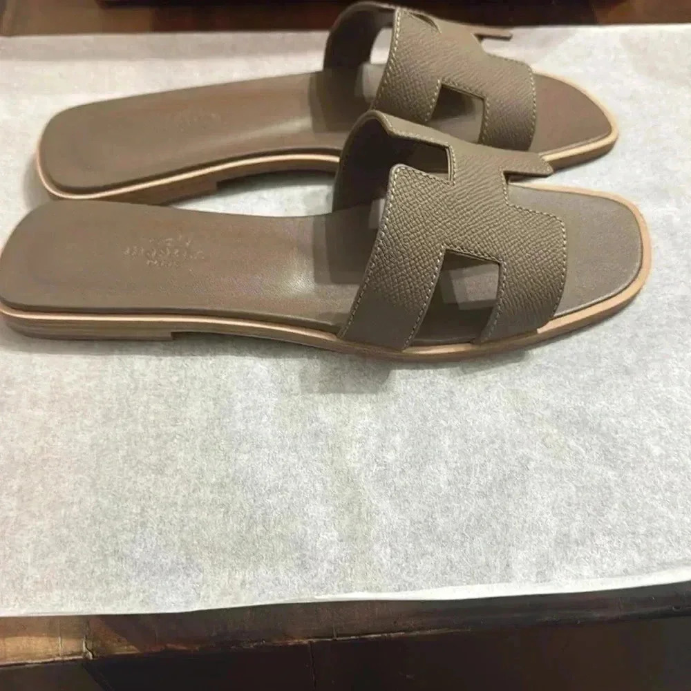 HERMES ETOUPE ORAN SANDALS - Picture 5 of 6